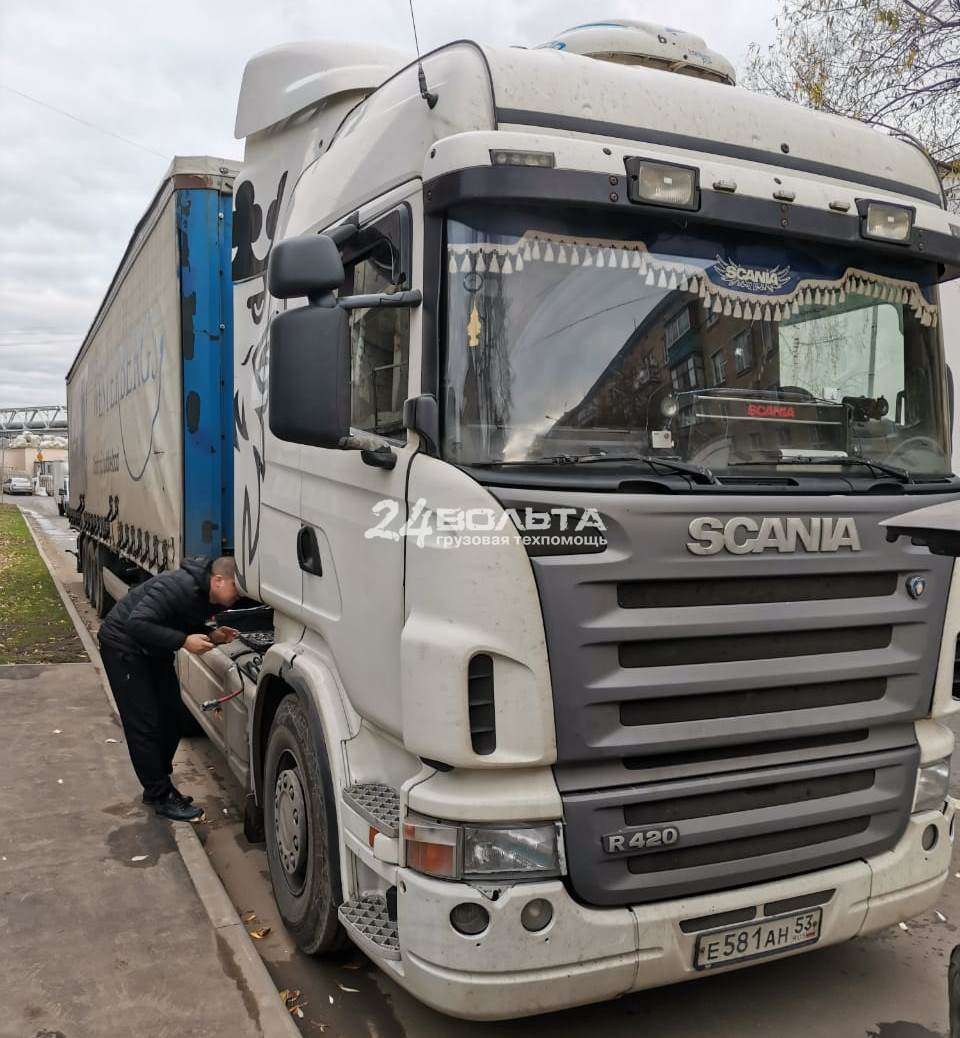 Не крутит стартер Скания 4 серии